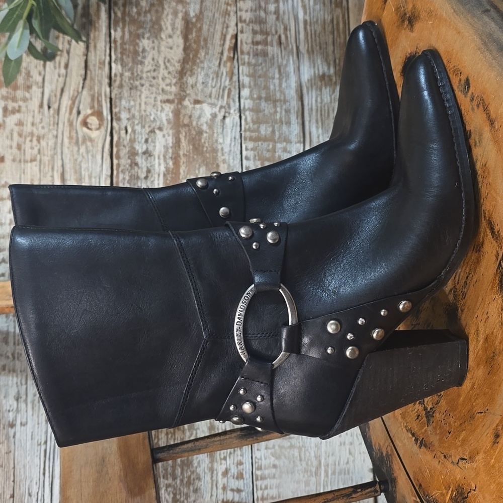 Harley-Davidson Black Leather Harness Boots Size 7 Studded Cassandra Heels